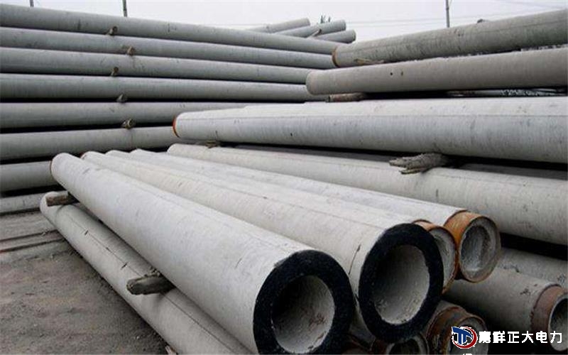 拉線加固法，在轉(zhuǎn)角電線桿處使用拉線加固，拉線選擇鋼絞線，拉線好處是使電線的拉力減輕