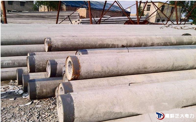 電線桿可選整桿，可斷開增加法蘭連接器，自身長短可隨意定制，方便運輸